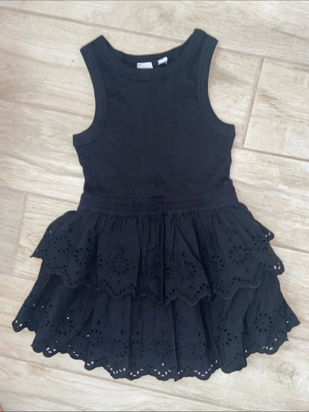 Gap Girls Small Black Eyelet Tiered Dress - Sleeveless Knit Jersey Style New